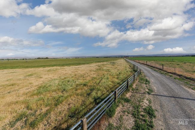 2175 Graham Blvd, Home with 4 bedrooms, 4 bathrooms and 2 parking in Vale OR | Image 4