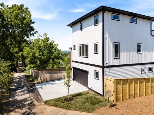 b-913 33rd Ave N, Nashville, TN, 37209-2604 | Card Image