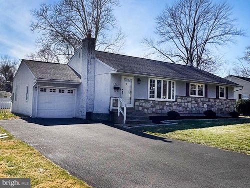 1228 Clyde Rd, WARMINSTER, PA, 18974-3946 | Card Image
