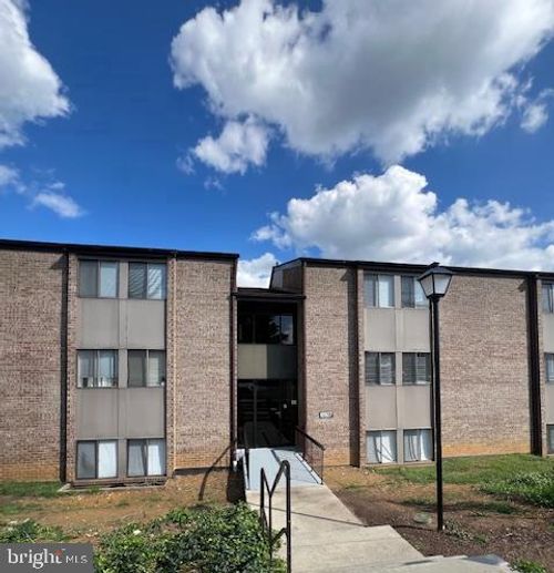 apt-4-18927 Mills Choice Rd, GAITHERSBURG, MD, 20886-3840 | Card Image
