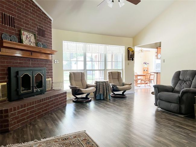 518 Lcr 902, House other with 3 bedrooms, 2 bathrooms and 2 parking in Jewett TX | Image 5