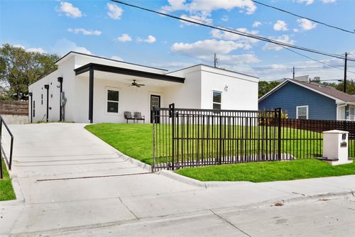 5405 N Arcadia Dr, Dallas, TX, 75211-3903 | Card Image
