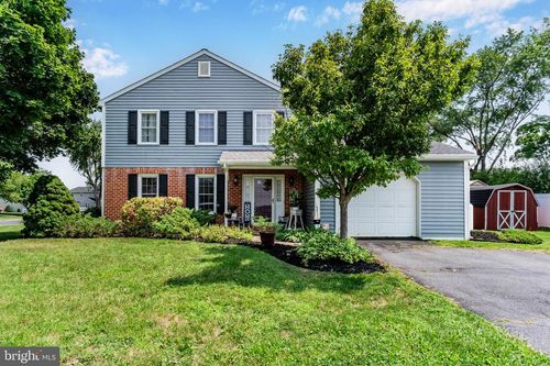 812 N Market Street, MECHANICSBURG, PA, 17055 | Card Image