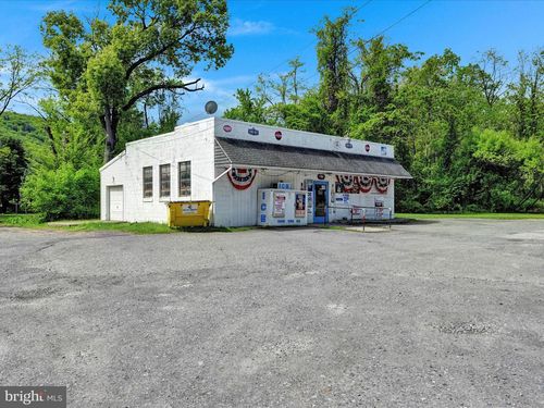 20 Main St, LYKENS, PA, 17048-1140 | Card Image