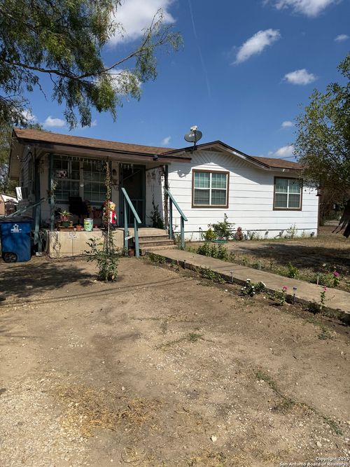 186 Avenue G, Poteet, TX, 78065 | Card Image