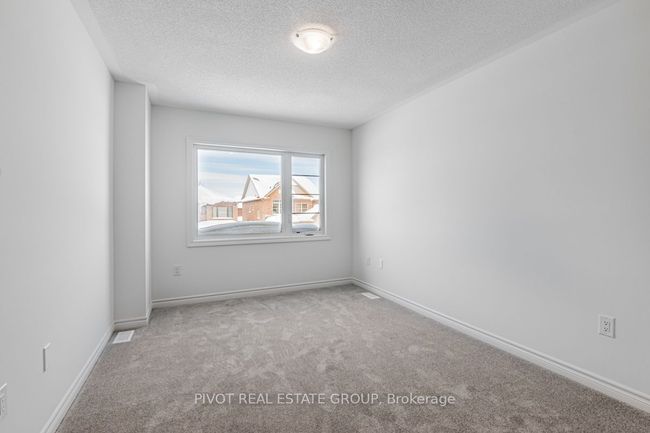 19 Daffodil Rd, House attached with 3 bedrooms, 3 bathrooms and 1 parking in Minesing ON | Image 32
