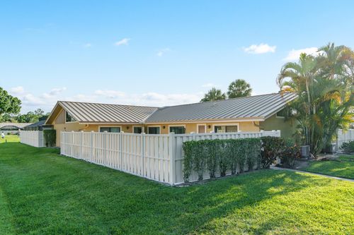 5651-5651 Golden Eagle Cir, Palm Beach Gardens, FL, 33418-1502 | Card Image