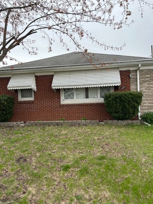 421 4th Street E, Milan, IL, 61264 | Card Image