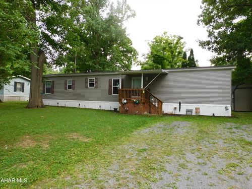205 Michigan Dr, Altoona, PA, 16602-7315 | Card Image