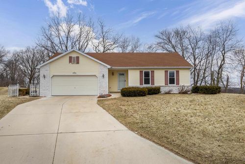 902 Anna Court, Waterloo, WI, 53594 | Card Image
