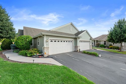 224 Wildflower Cir, Port Washington, WI, 53074-2656 | Card Image