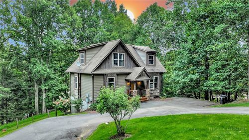 156 Spicewood Dr, Boone, NC, 28607-7215 | Card Image