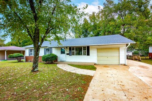 102 W Lincoln Avenue Avenue, Searcy, AR, 72143 | Card Image