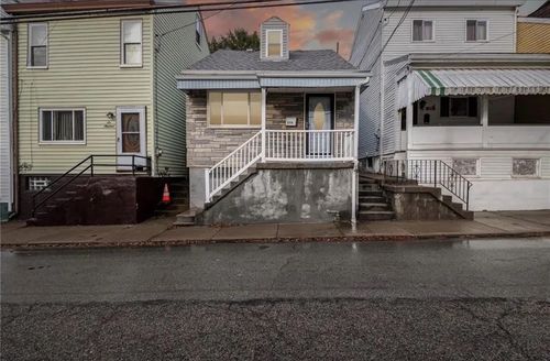 524 Edmond St, Bloomfield, PA, 15224-2014 | Card Image