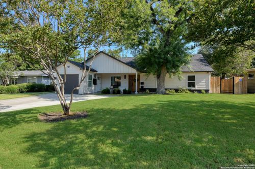 531 Brightwood Pl, San Antonio, TX, 78209-3452 | Card Image