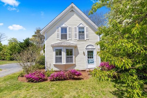 34 Oak St, Harwich, MA, 02645-2703 | Card Image