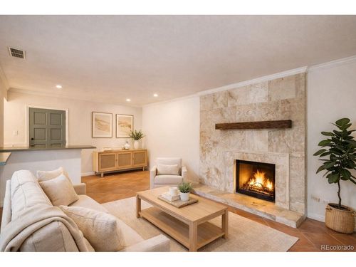 apt-d-3420 S Locust St, Denver, CO, 80222-7615 | Card Image