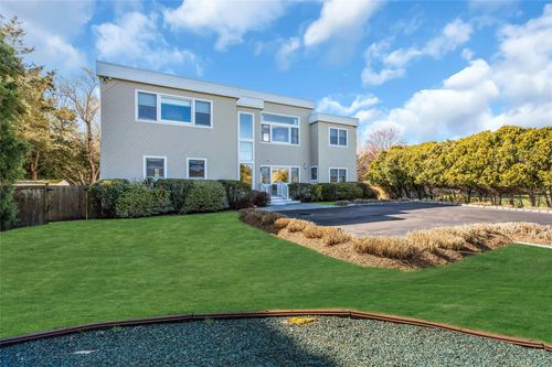 3 Shore Ln, Westhampton, NY, 11977-1436 | Card Image