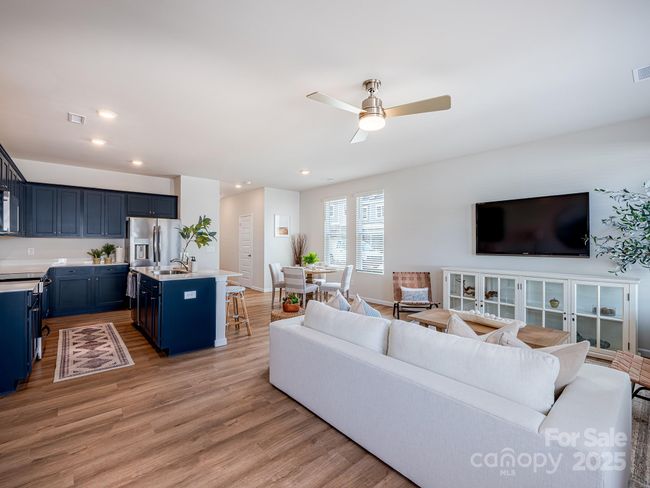 Photo is representational and shown for color package selected for homesite 23 | Image 4