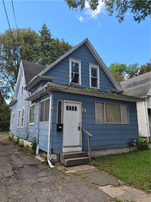 71 Berlin St, Rochester, NY, 14621-4707 | Card Image