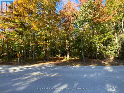 35770 Bayfield Rd, Bayfield, ON, N0M1G0 | Card Image