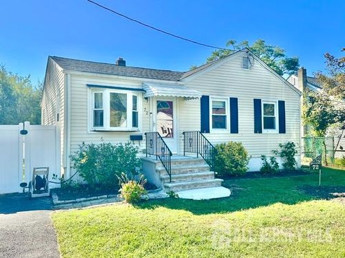 72 Fernhead Ave, Spotswood, NJ, 08884-1742 | Card Image