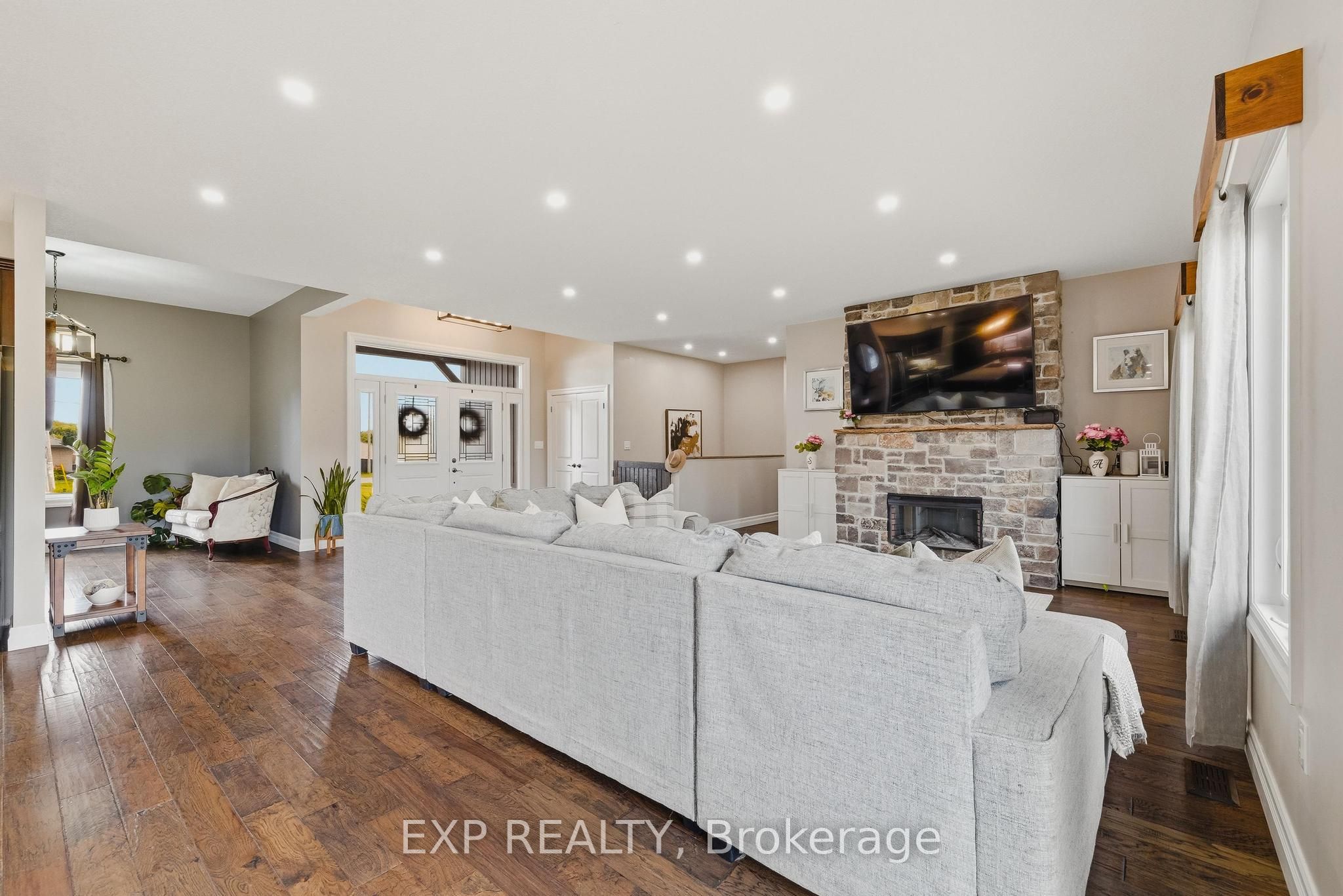 Residential in Brant 4