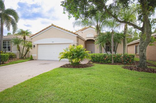 9947 Torino Dr, Lake Worth, FL, 33467-6154 | Card Image