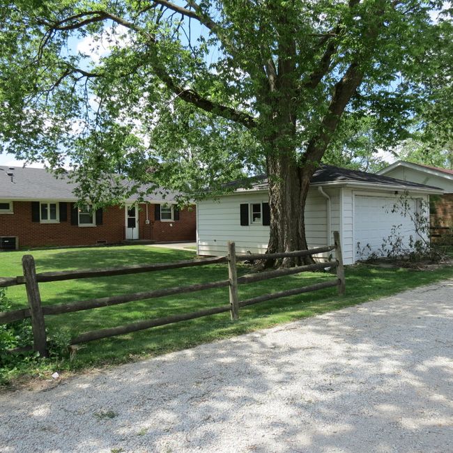206 Vermont St, House other with 4 bedrooms, 2 bathrooms and 2 parking in Momence IL | Image 4