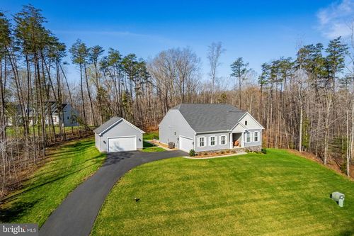 80 Piney Hill Ln, Fredericksburg, VA, 22406-5368 | Card Image