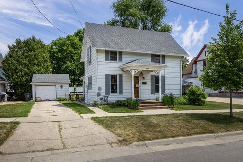 309 S Madison St, Stoughton, WI, 53589-2153 | Card Image