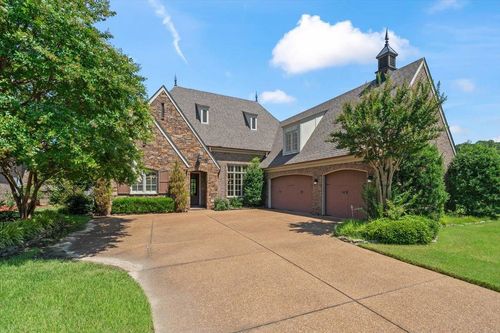 4263 Benoit Falls Rd, Lakeland, TN, 38002-5412 | Card Image