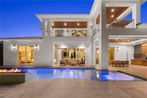 570 Harbour Dr, NAPLES, FL, 34103-4423 | Card Image