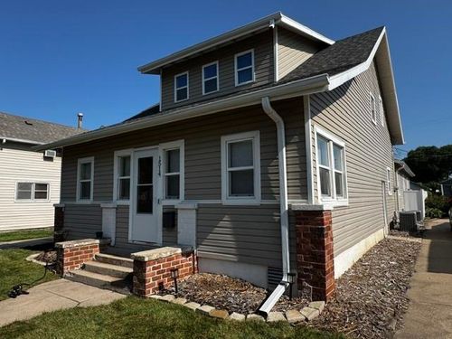 1514 W 5th St, Hastings, NE, 68901-4809 | Card Image