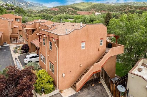 10 Taos Pl, Manitou Springs, CO, 80829-2588 | Card Image