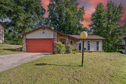 5471 E Rocky Mountain Ave, COLUMBIA, MO, 65201-6811 | Card Image