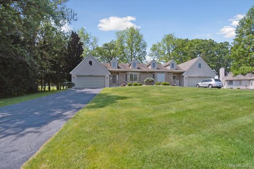4273 Fairway Ln, Jackson, MI, 49201-7316 | Card Image