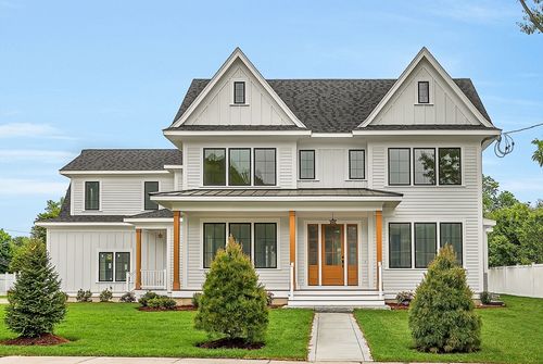 67 Van Roosen Rd, Newton, MA, 02459-3527 | Card Image