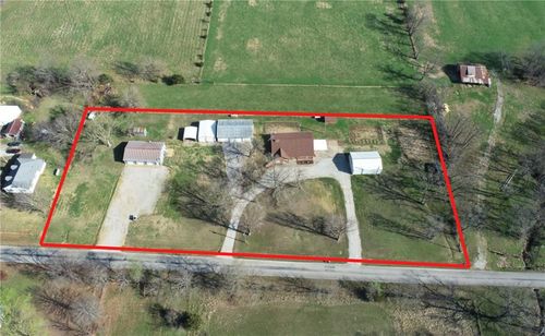 3705 E 150 Rd, El Dorado Springs, MO, 64744-6288 | Card Image