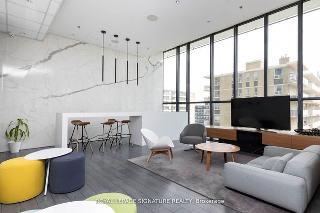 2805 - 185 Roehampton Ave, Condo with 2 bedrooms, 1 bathrooms and null parking in Toronto ON | Image 28