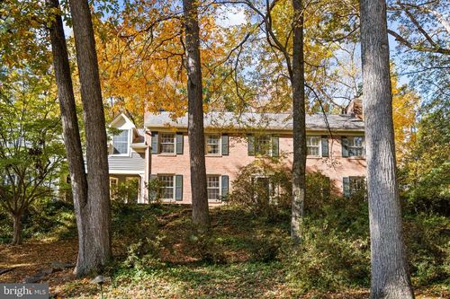 6710 Wemberly Way, Mclean, VA, 22101-1530 | Card Image