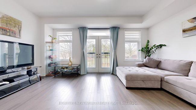 76 Puisaya Dr, House attached with 4 bedrooms, 3 bathrooms and 2 parking in Richmond Hill ON | Image 6