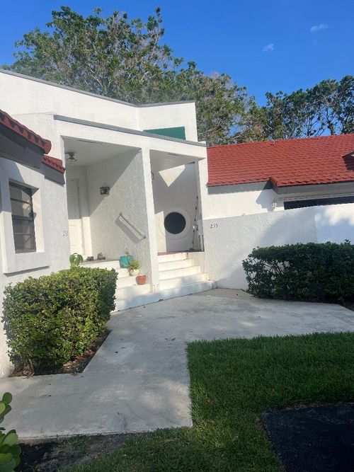 255 Nw 36th Ave, Deerfield Beach, FL, 33442-8082 | Card Image