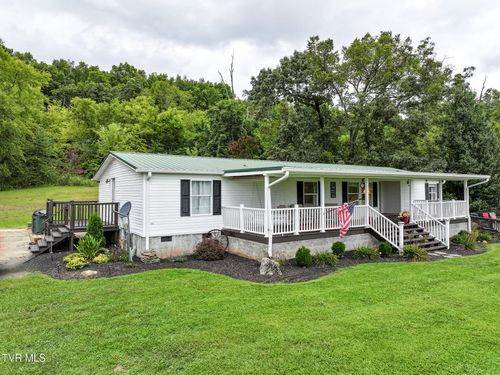 425 Lick Hollow Rd, Greeneville, TN, 37743-3711 | Card Image