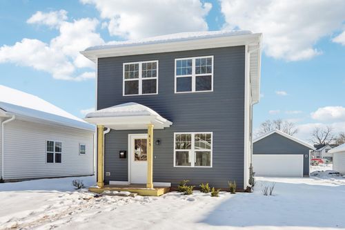 415 Oakland Ave, Waukesha, WI, 53186-5551 | Card Image