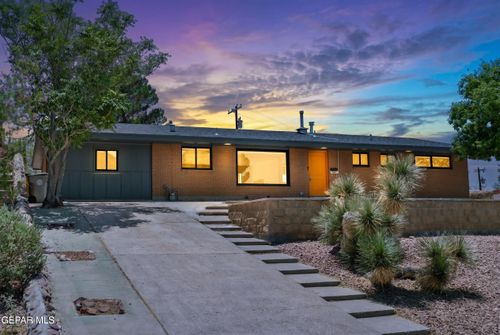 814 Galloway Dr, El Paso, TX, 79902-2018 | Card Image