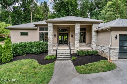 4037 Hiawatha Dr, Knoxville, TN, 37919-6691 | Card Image