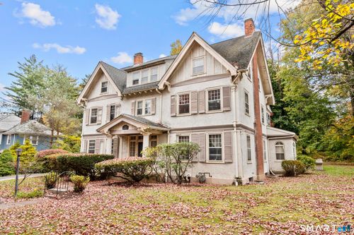 34 Scarborough St, Hartford, CT, 06105-1105 | Card Image