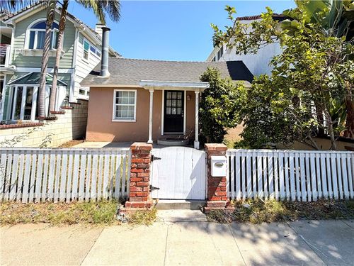 510 10th St, Huntington Beach, CA, 92648 | Card Image