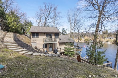 4600 Teal Ln, Newaygo, MI, 49337-8725 | Card Image